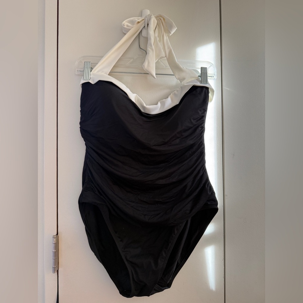Lauren Ralph Lauren Bel Air Shirred Bandeau One-Piece Swimsuit, 12, MSRP $125 - Picture 5 of 8